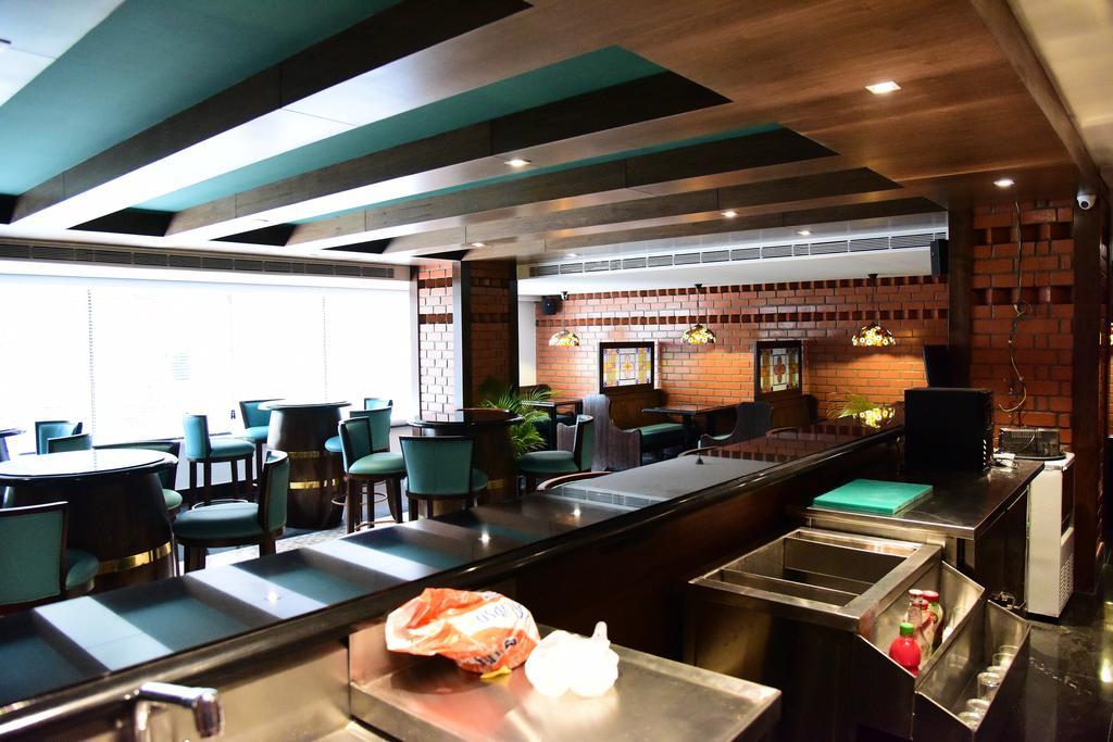 The Royal Comfort Bangalore Eksteriør billede