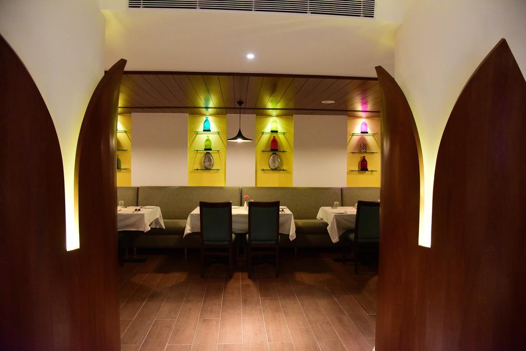 The Royal Comfort Bangalore Eksteriør billede
