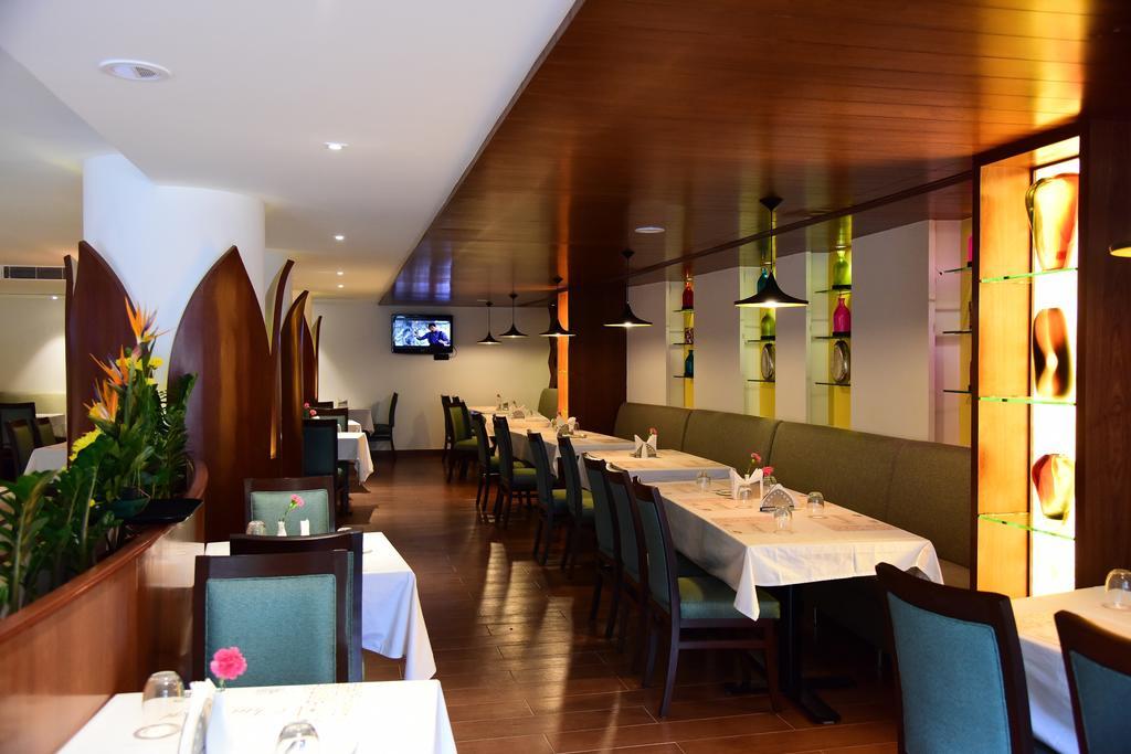 The Royal Comfort Bangalore Eksteriør billede