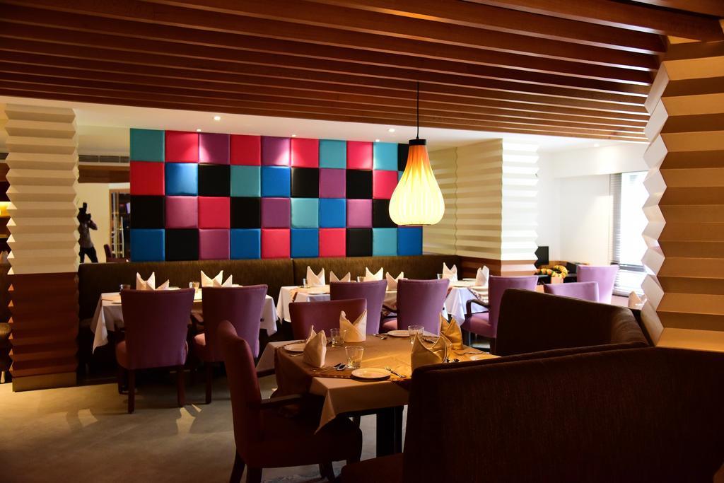 The Royal Comfort Bangalore Eksteriør billede