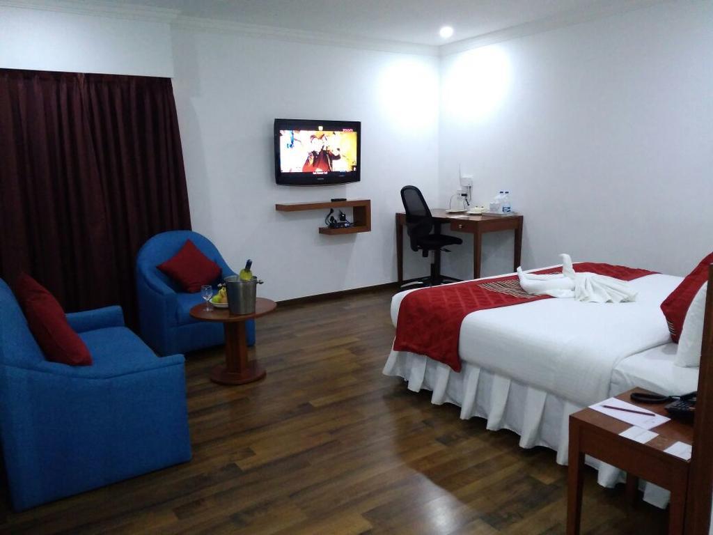 The Royal Comfort Bangalore Eksteriør billede