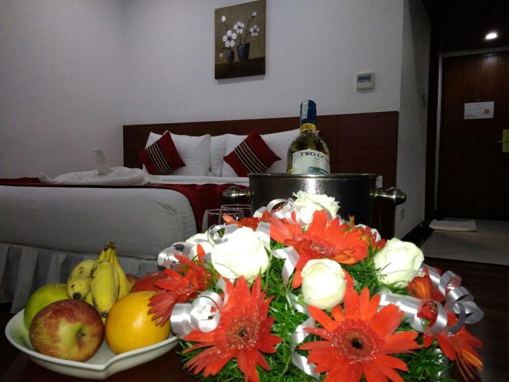 The Royal Comfort Bangalore Eksteriør billede