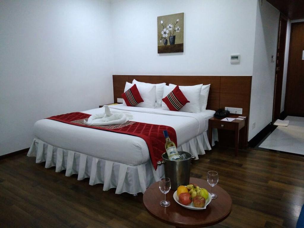 The Royal Comfort Bangalore Eksteriør billede